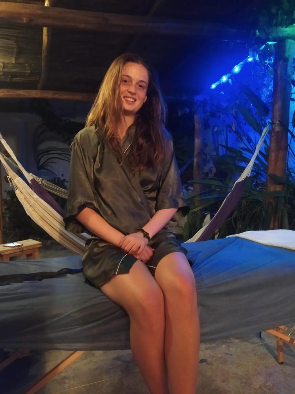 Adventure Hostel Сан-Хиль Экстерьер фото