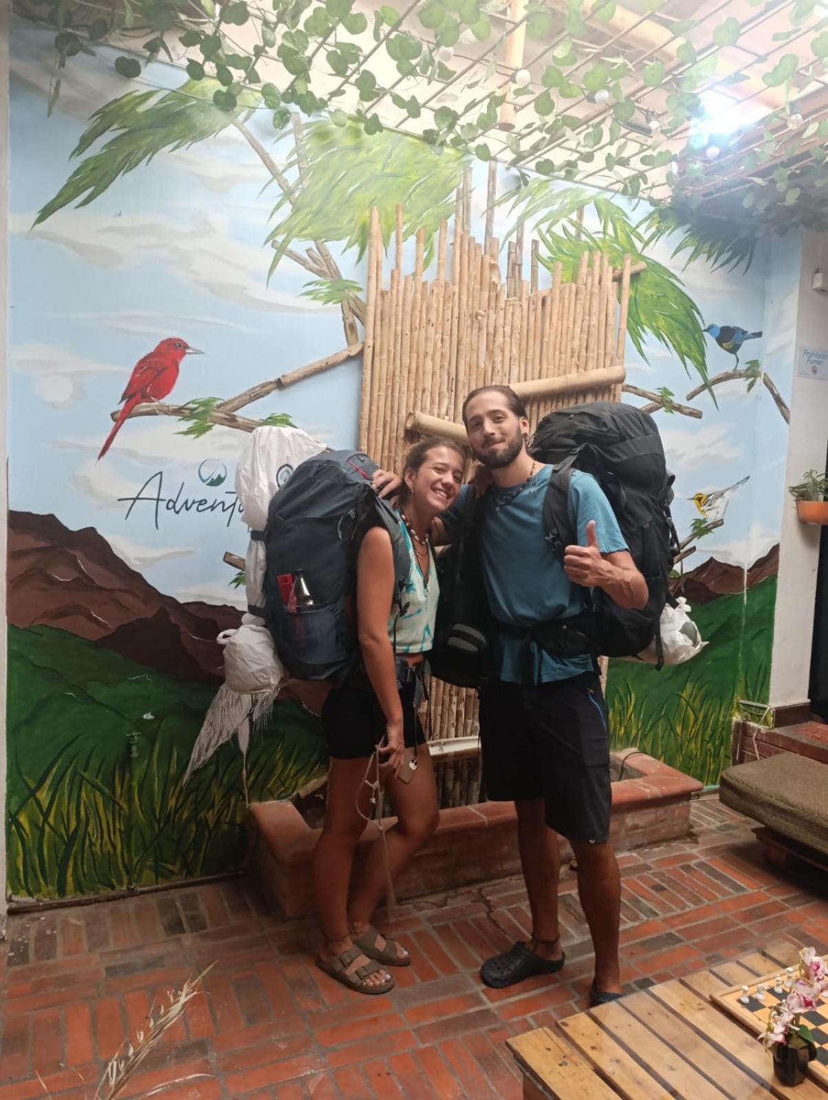 Adventure Hostel Сан-Хиль Экстерьер фото
